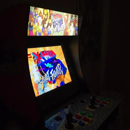 Kulturelles Businessapartment Mit Balkon