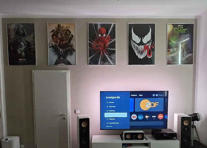 Kulturelles Businessapartment Mit Balkon